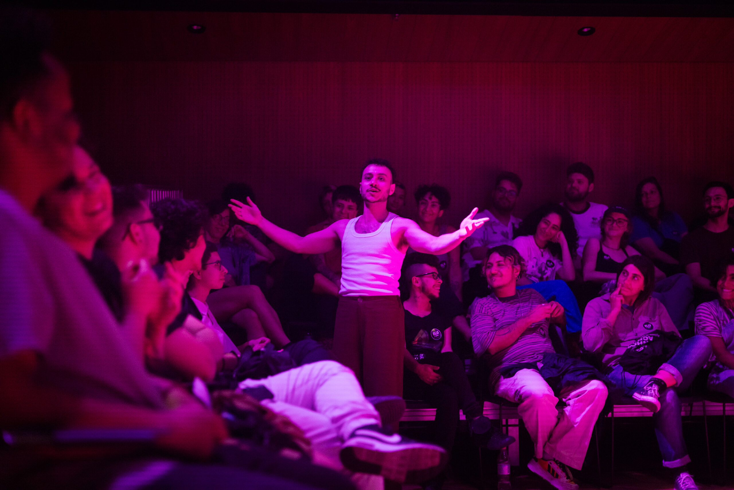 CCMQ recebe espetáculo Corpo Casulo