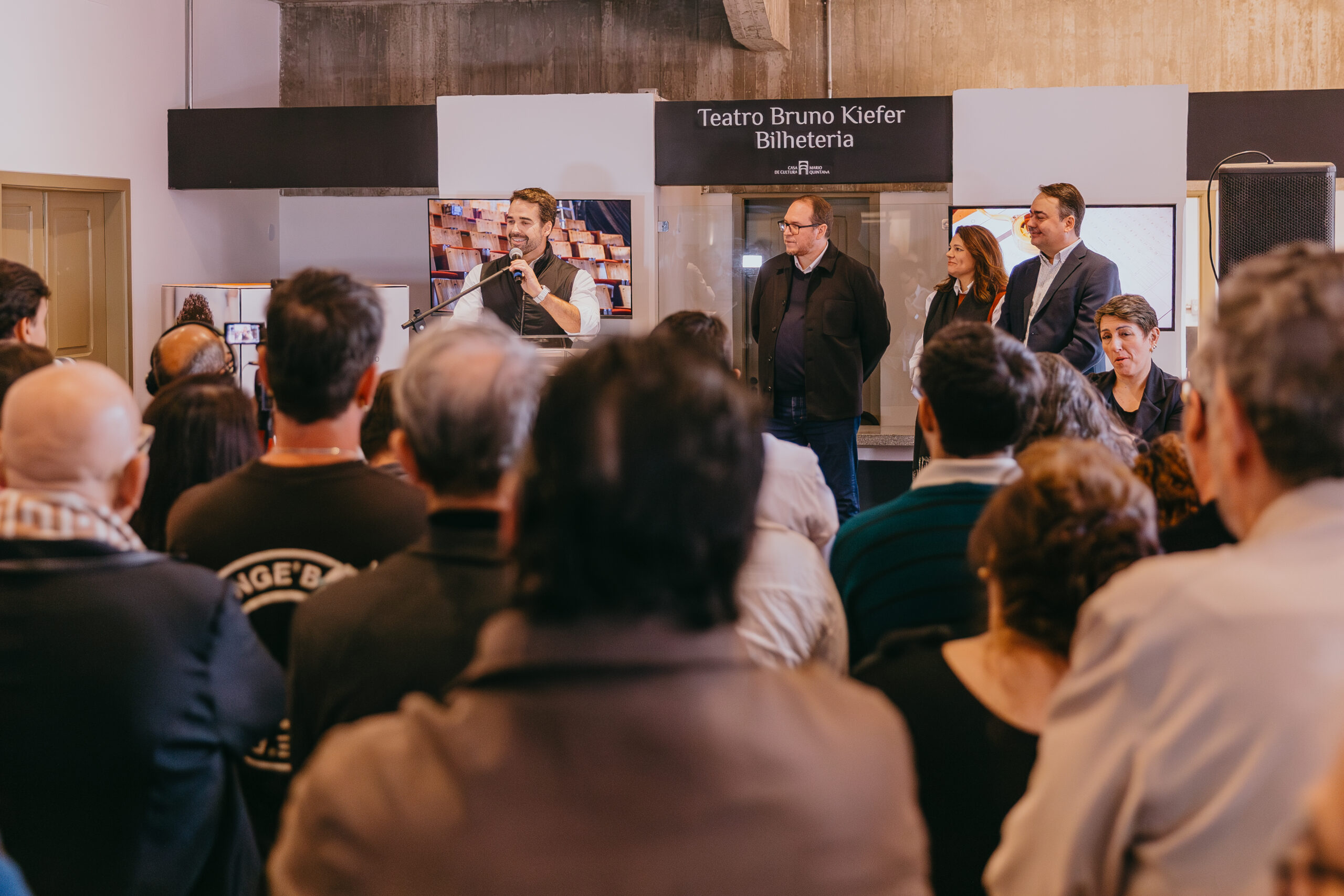 Governo do Estado reabre Teatro Bruno Kiefer após restauro e anuncia programação para o segundo semestre